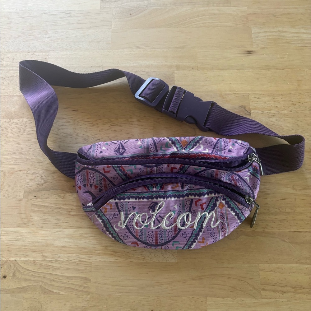 Volcom fanny pack